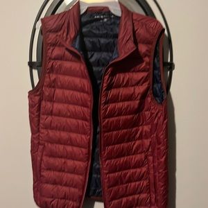 Men’s NWOT Saddlebred lightweight vest Size M excellent condition